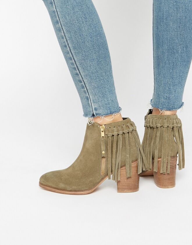 ASOS, €73,53
