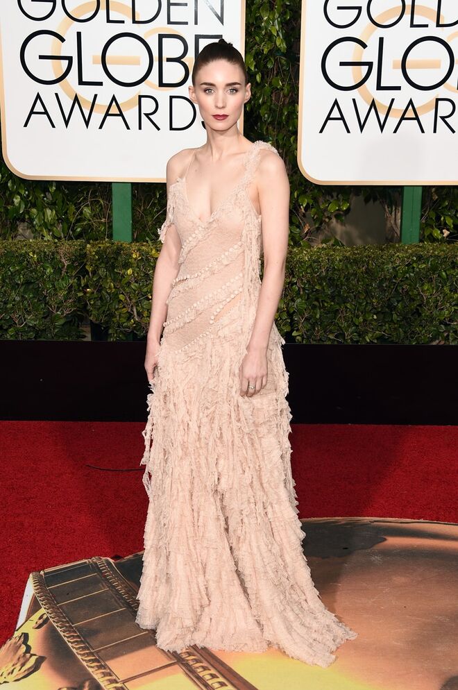 Rooney Mara em Alexander McQueen 