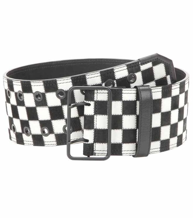 FILIPA GOMES | Cinto em pele, €795, Haider Ackermann, em www.mytheresa.com