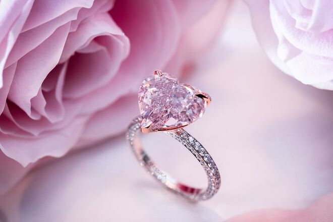 Anel Coeur diamante rosa 7.06 carat, Messika (preço sob consulta)