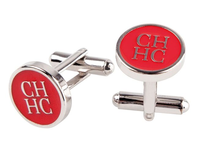 Botões de punho Carolina Herrera (preço sob consulta)