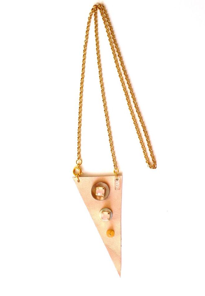 Não Só Roupa, €28