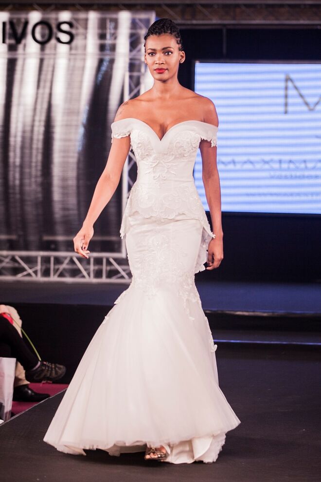 Maura Faial no desfile da Maxima Bridal