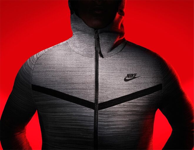 Nike Tech Knit