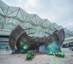 OVNI despenha-se em Lisboa!
