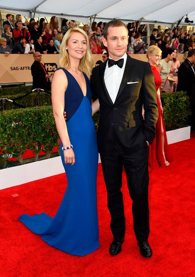 Hugh Dancy e Claire Danes, em Stella McCartney