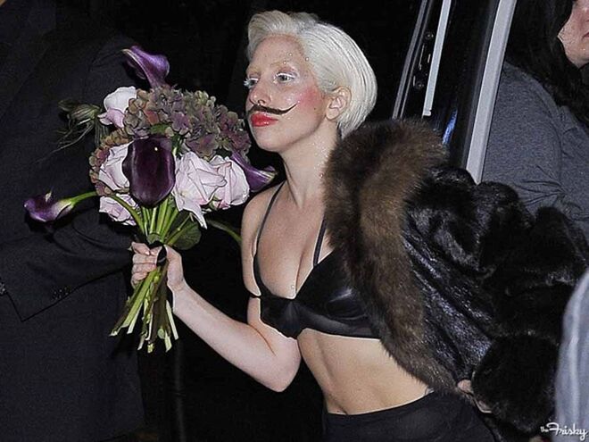 Salvador Dalí (Lady Gaga)