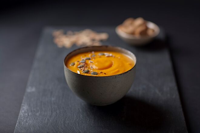 Sopa de pera com curcuma 