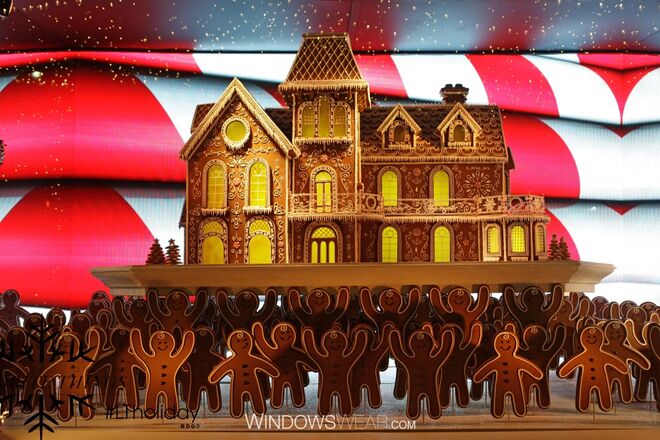 Mais Dinâmica | Lord & Taylor  - A felicidade da época festiva emana nesta montra/vitrine da Lord & Taylor. Uma mansão estilo Vitoriano é segurada por um exército de biscoitos de gengibre usando pauzinhos de madeira enquanto um ecrã LED hipnotizante e doces a rodopiar deliciam tanto miúdos como graúdos.