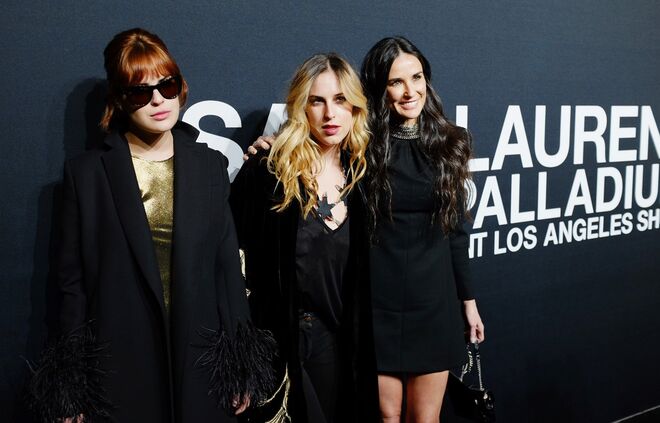 Tallulah Belle Willis, Scout Willis e Demi Moore