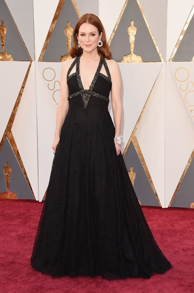  Julianne Moore em Chanel