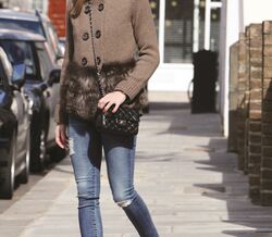 Olivia Palermo usa bailarinas Butterfly Twists