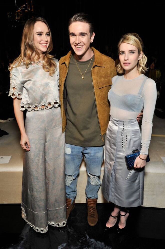 Suki Waterhouse, Gabriel Day-Lewis e Emma Roberts em H&M