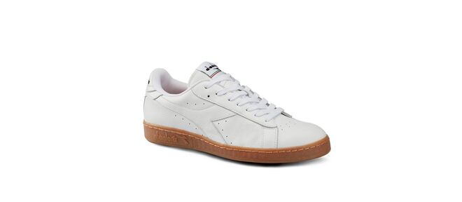 Diadora (preço sob consulta)