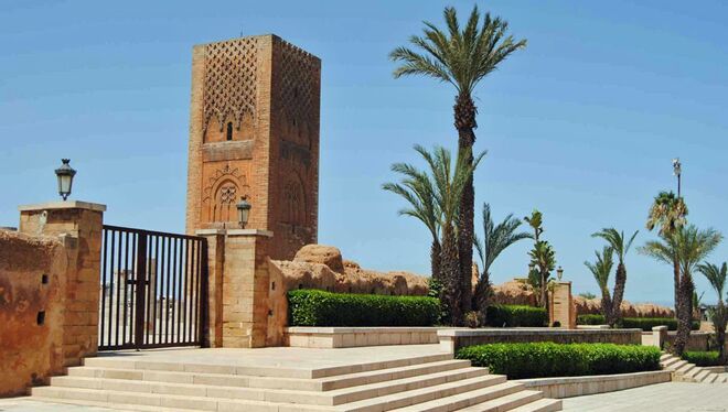 1. Geograficamente, a capital mais próxima de Portugal é Rabat