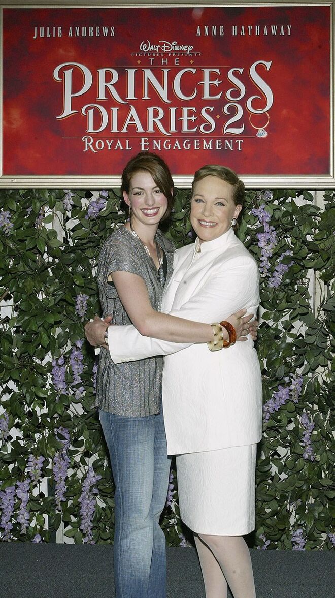 Anne Hathaway e Julie Andrews