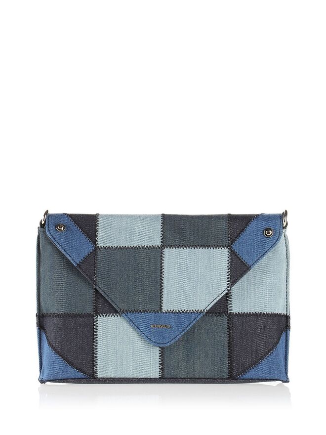 BLUE JEANS | Carteira em ganga, €140, Diesel