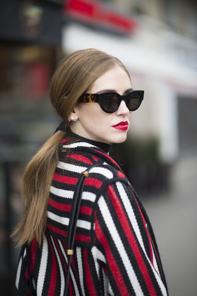 LOOK 3 – RABO-DE-CAVALO BAIXO COM MOVIMENTO