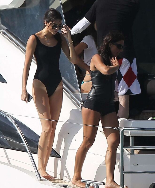 Kendall Jenner usa biquíni Filípe Faísca x Voke