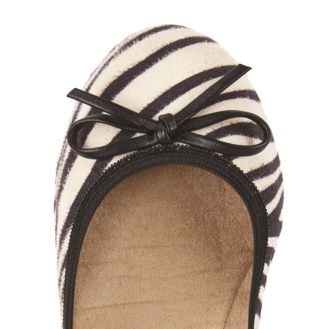 Cleo, Butterfly Twists, €45