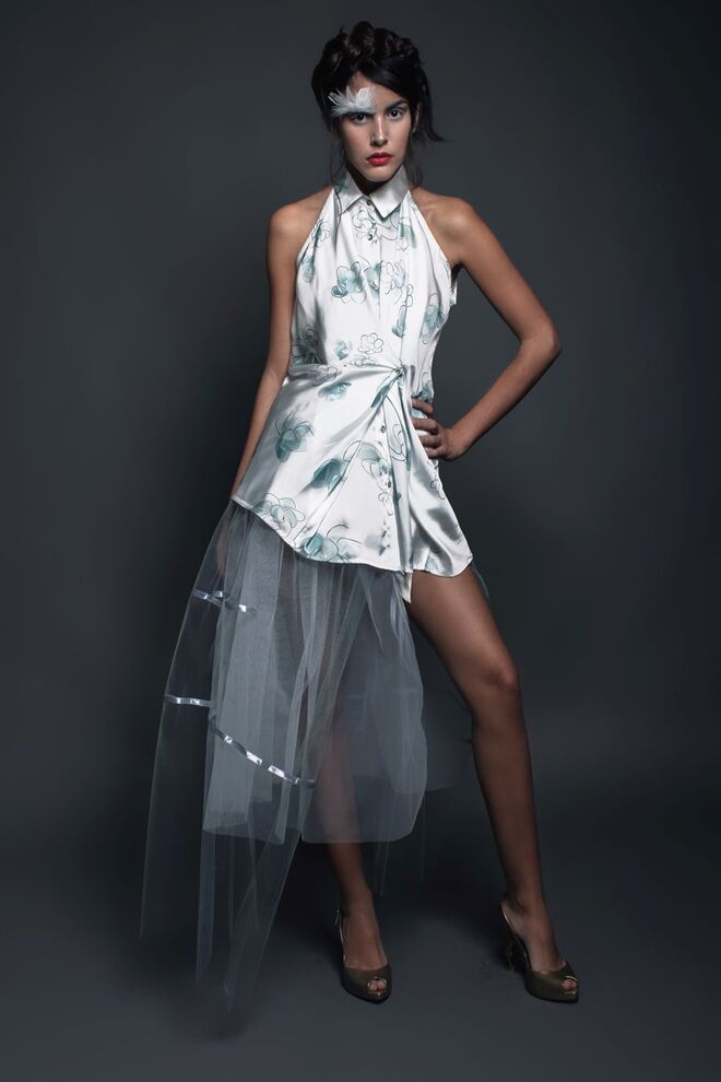 TIME, EMOTION, PASSION, INSPIRATION... JUST LIVE!! | Stylist: Nadezhda Koleva Modelo: Mariana Freitas (L’Agence) | Camisa, Luís Carvalho, saias da produção, sandálias, Sebastian ErraZuriz Studio para Melissa.