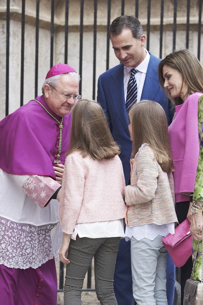 O Rei de Espanha Felipe VI, Letizia, com as filhas, a Princesa Leonor e a Infanta Sofia