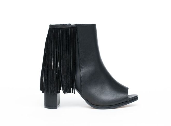 Botins de cano baixo pretos, €49.99