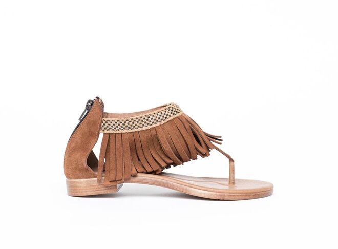 Sandálias de franjas, €24.99