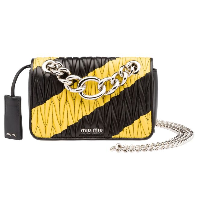 Carteira em pele, Miu Miu (preço sob consulta)