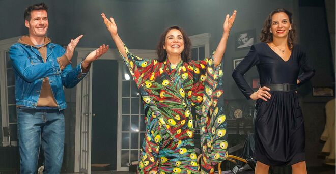 Peça de Teatro 'Bem-vindo Estranho'