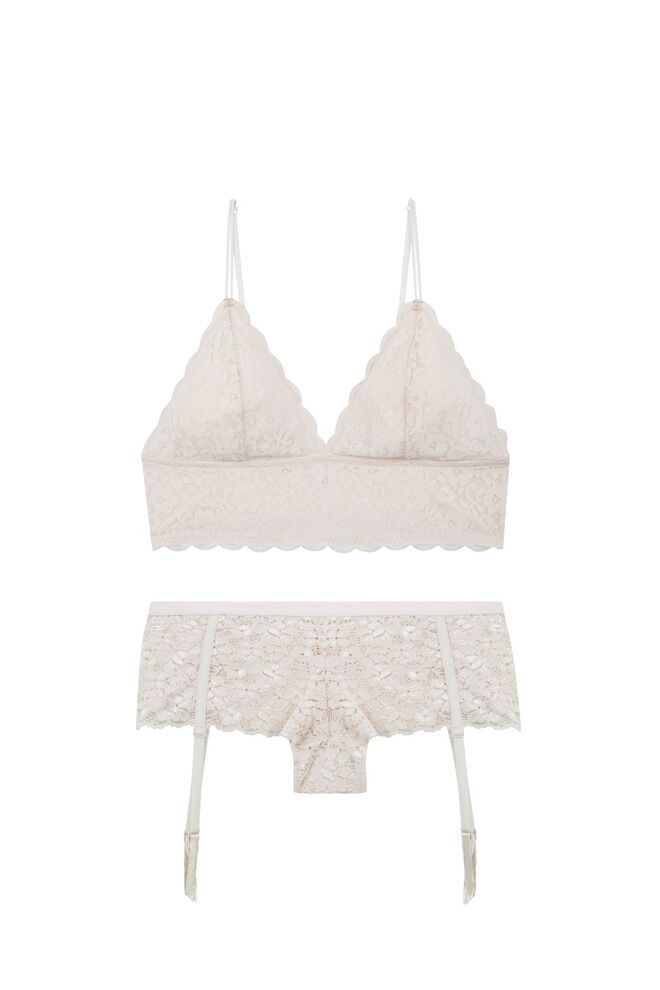 Top €26.99 e cuecas €16.99