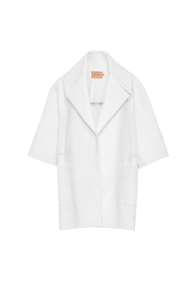 Casaco em algodão e seda, €440, Diogo Miranda 