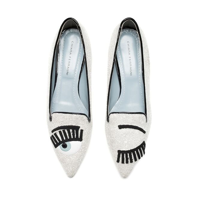 MEDIUM | Sapatos em pele com purpurinas, €265, Chiara Ferragni