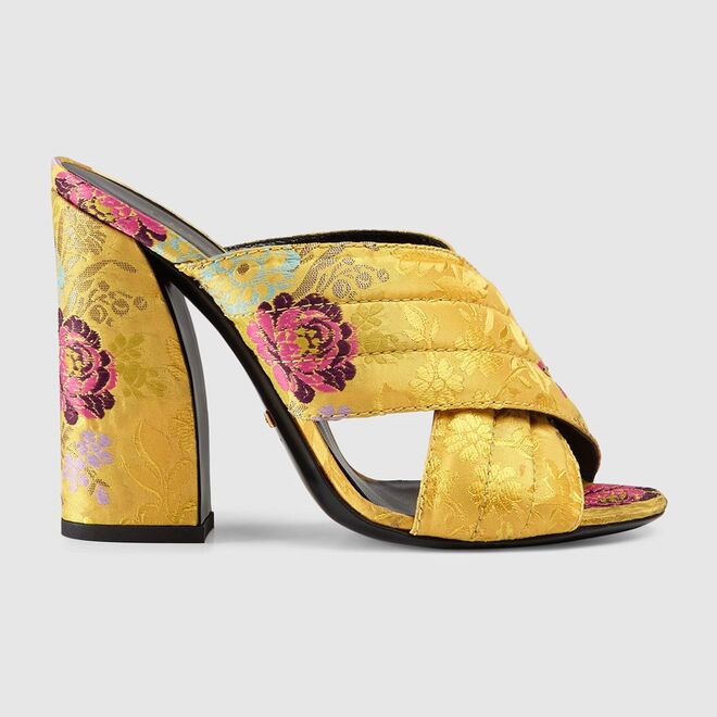 Flower fil coupé crossover sandal, €650