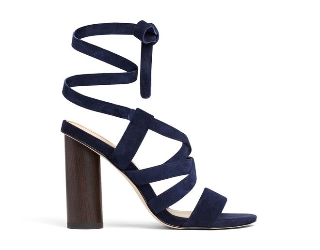 ACESSÓRIOS | Sandálias em camurça, €109,95, Aldo 