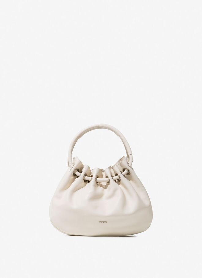 ACESSÓRIOS |  Carteira em pele, €150, Uterqüe