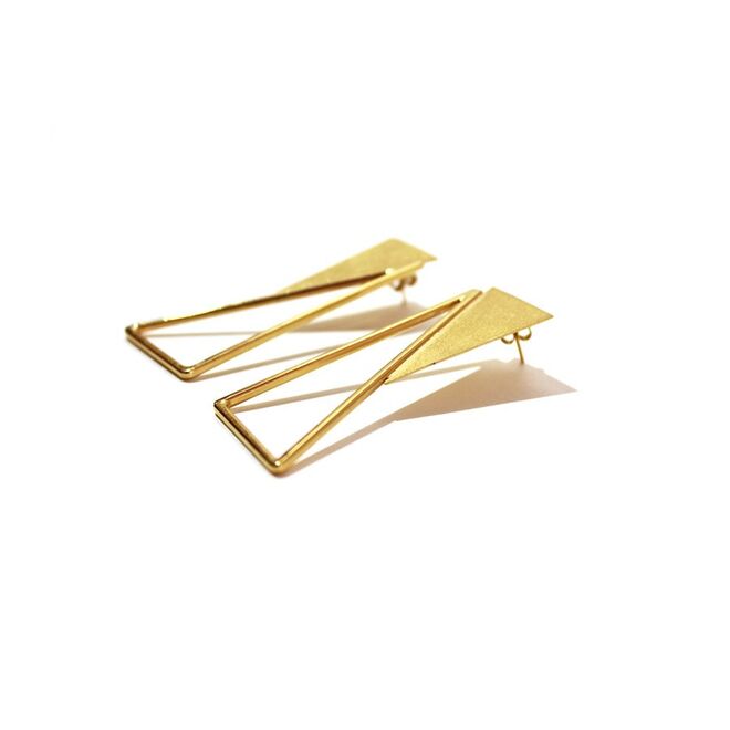 NUUK, Vertice, Brincos em prata dourada, €150