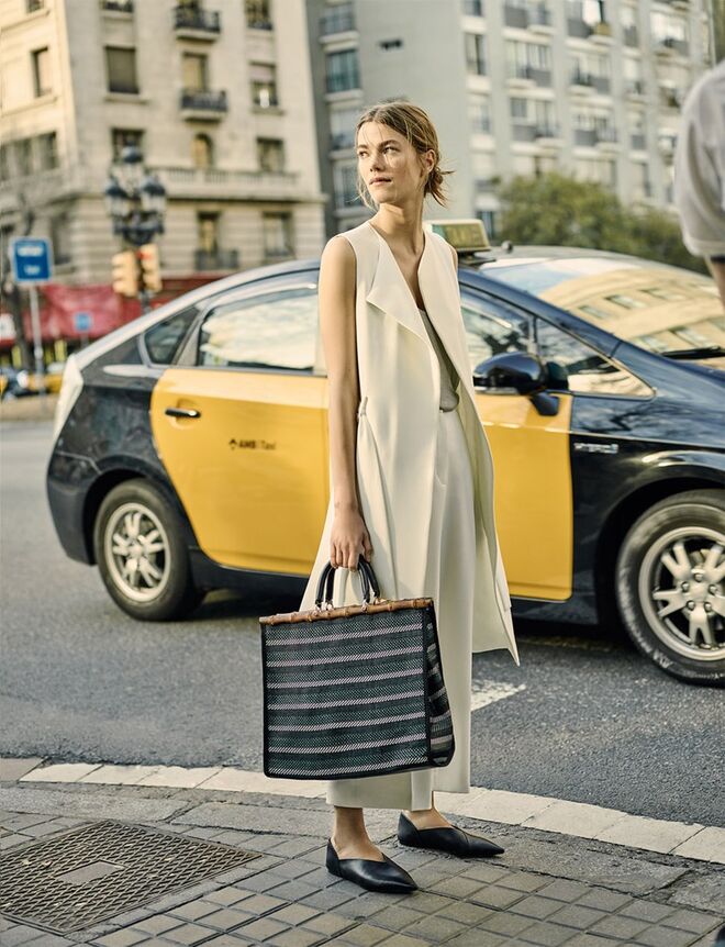 Culottes, €25,95 e shopper, €29,95