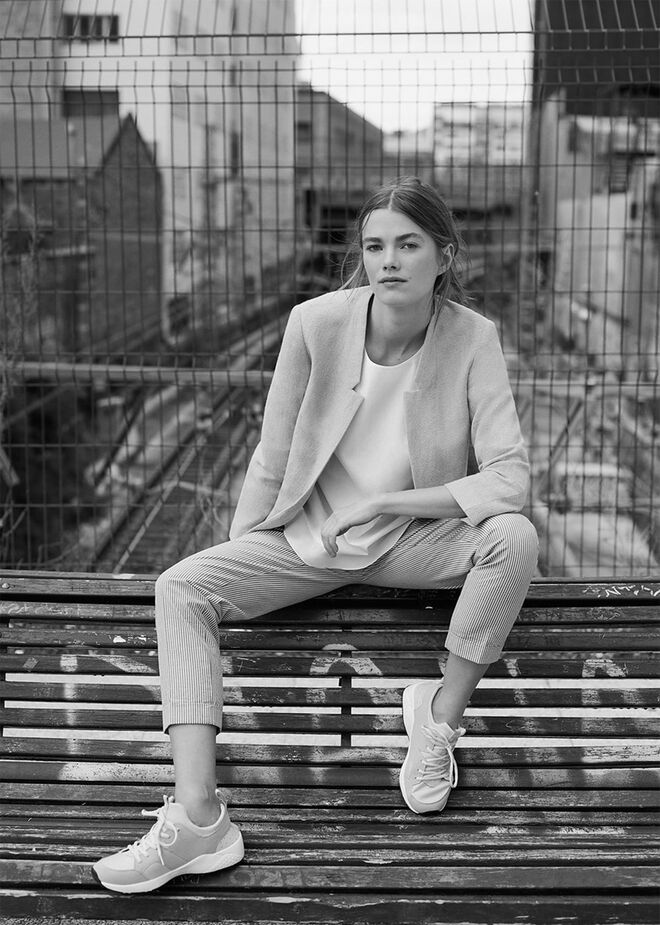 Casaco, €49,95 e calças, €29,95