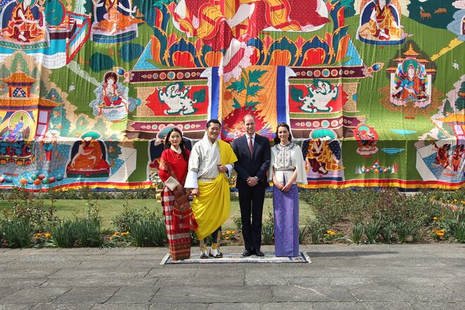 DIA 5 - Em TashichhoDong com o rei Jigme Khesar Namgyel Wangchuck e a rainha Jetsun Pem