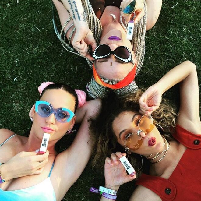 Cleo Wade, Sarah Hudson e Katy Perry