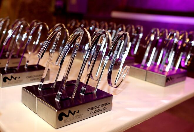 Prémio Máxima Beleza & Perfumes - Troféu