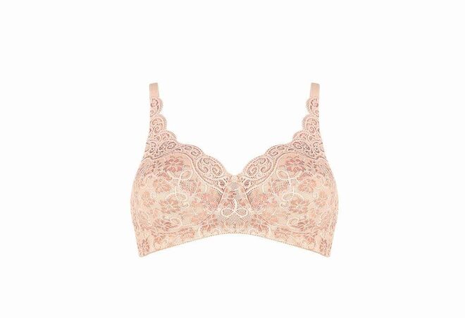 Amourette, €39.90, Triumph