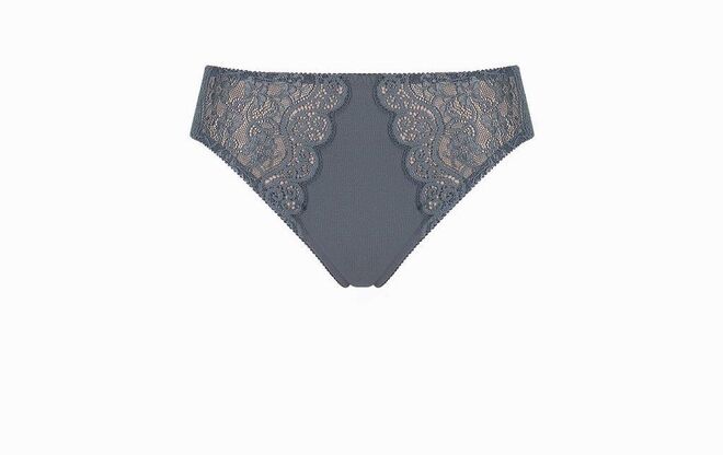 Amourette, €19.90, Triumph