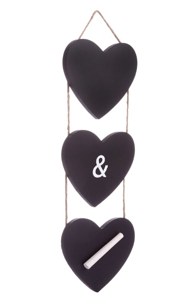 Quadros em forma de coração, €4