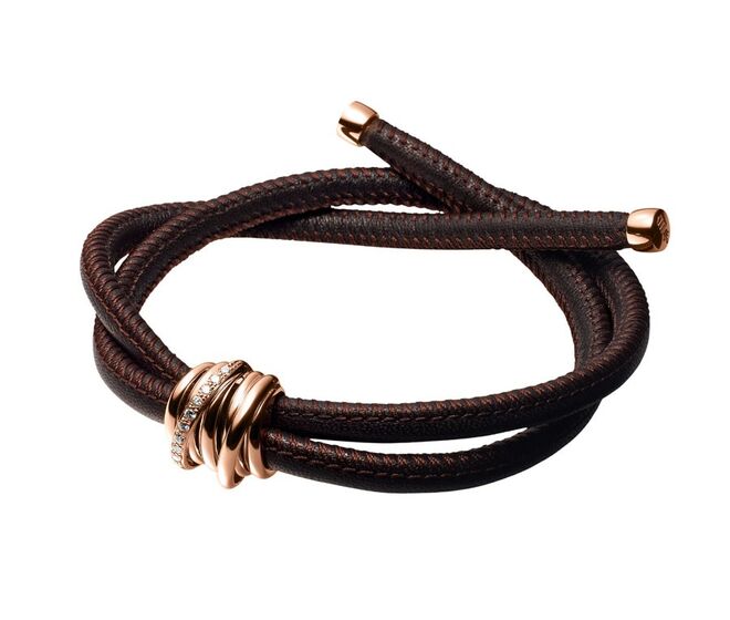 Pulseira em ouro rosa e diamantes, €2.700, de Grisogono