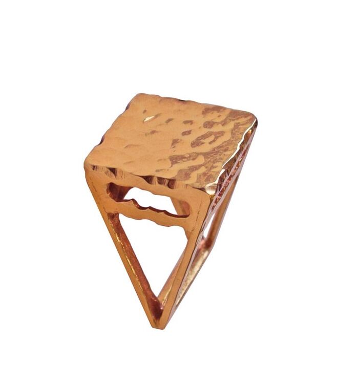 Anel Golden, Topázio, €56