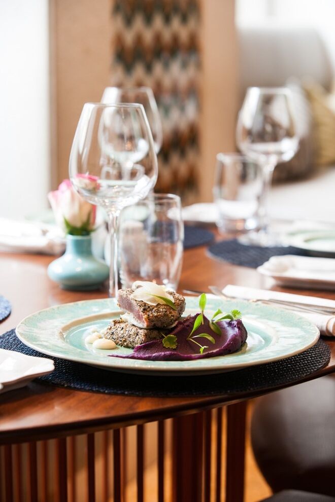 Atum metido numa cebolada e batata-doce