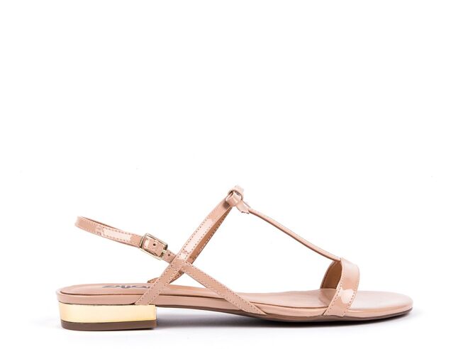 Sandálias em verniz make up 59.90€