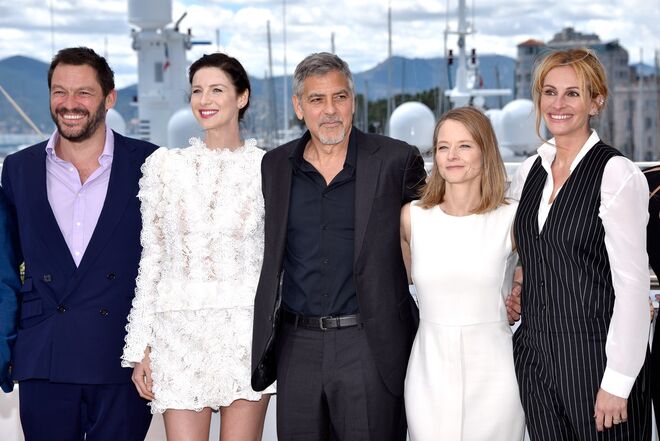 Dominic West, Caitriona Balfe, George Clooney, director Jodie Foster e Julia Roberts
